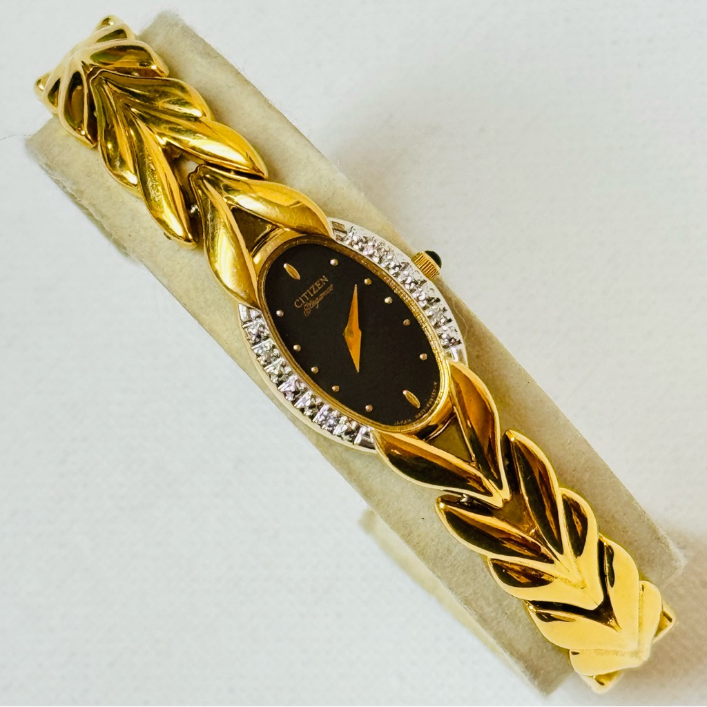 Vintage Citizen Ultra Thin Women's Diamond Gold Black Dial Watch 5421-F44701